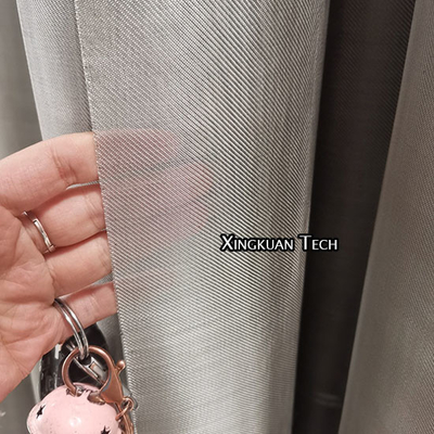 Máquinas de fabricação de fibras sintéticas